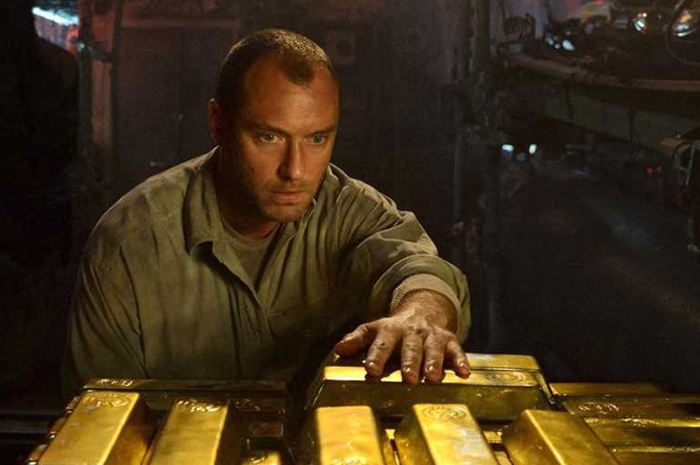 Salah satu scene dalam film Black Sea (2014).