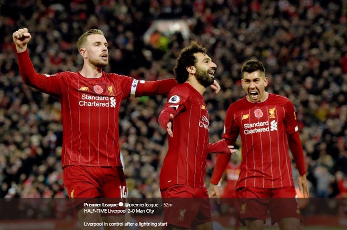 Selebrasi Mohamed Salah (tengah) usai jebol gawang Manchester City di Anfield, pada laga Liga Inggris, Minggu (10/11/2019).