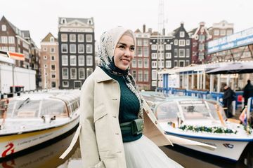 Dituding Teguk Minuman Misterius Mengandung Narkoba di Belanda, Ibunda Medina Zein Akui Keceplosan: 'Saya Kurang Informasi'