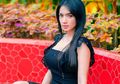 Jadi Sorotan Kayak Nggak Pakai Celana, Angel Karamoy Justru Unggah Foto Seksi Pakai Baju Oversized Hasil Jepretan Jose Purnomo