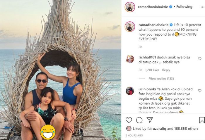 Potret keluarga <a href='https://jambi.tribunnews.com/tag/nia-ramadhani' title='Nia Ramadhani'>Nia Ramadhani</a>, pose duduk anaknya jadi sorotan