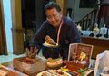 Pagi-pagi Dapat Tumpukan Hadiah Ulang Tahun, Hotman Paris Sumringah Pamerkan Bingkisan Mewah dari Syahrini dan Reino Barack