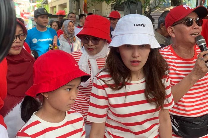 Ayu Ting Ting ikut merayakan Hari Kemerdekaan Republik Indonesia yang ke-78 pada Kamis (17/8/2023).