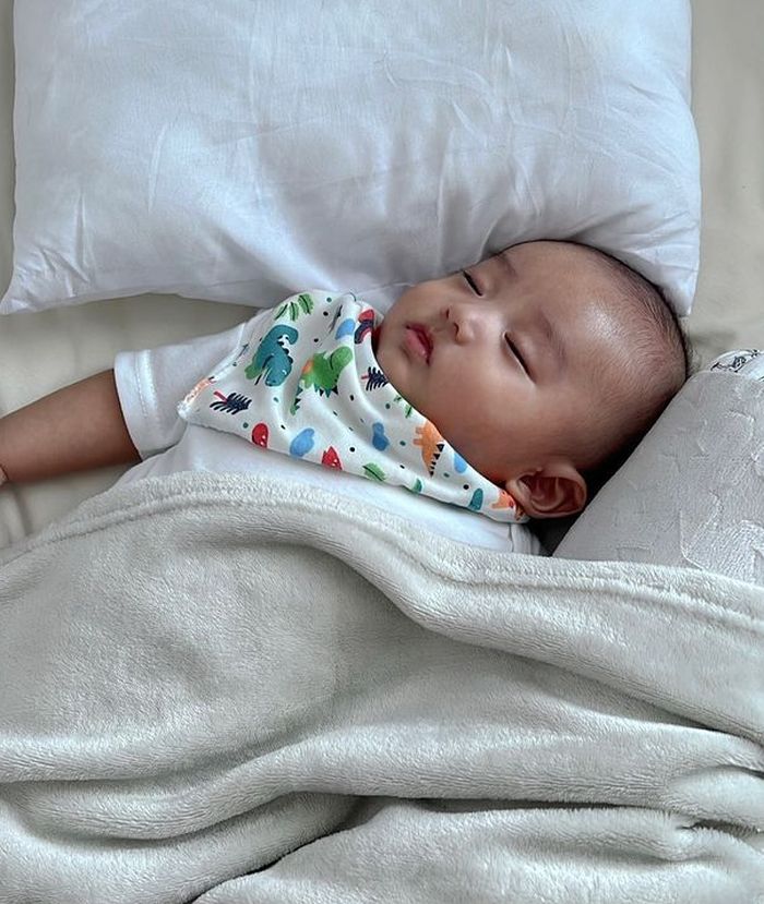 Juno sedang tertidur pulas.
