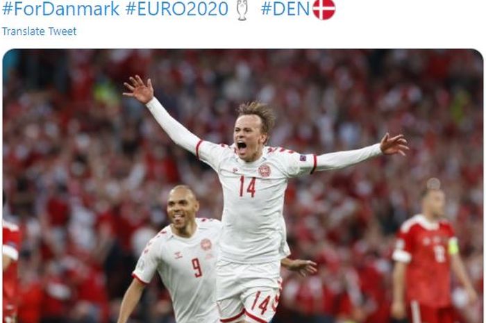 Selebrasi winger Denmark, Mikkel Damsgaard usai menang 4-1 atas Rusia di laga terakhir grup B EURO 2020, Senin (21/6/2021).