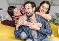 #AyahSIAP Pasti Tak Mau Keluarganya Hidup Susah, 5 Cara Sederhana Ini Bisa Dads Terapkan Agar Keluarga Hidup Tentram Tanpa Hutang