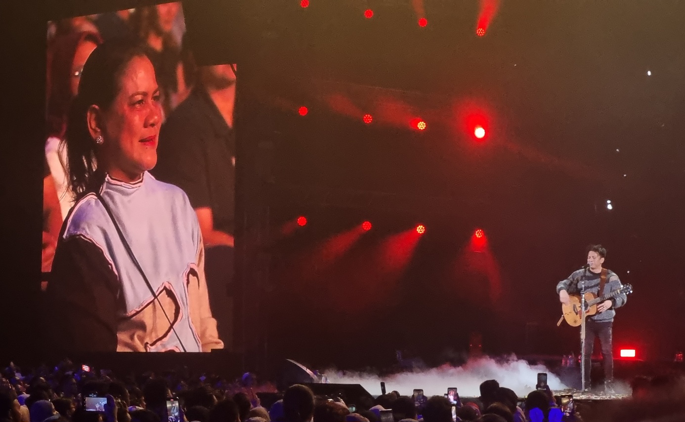 Iriana Jokowi nonton konser Ariel Noah