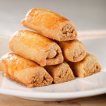 Kue kacang gulung